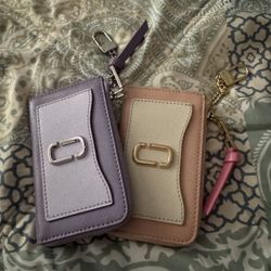 MARC JACOBS THE UTILITY SNAPSHOT TOP ZIP MULTI WALLET