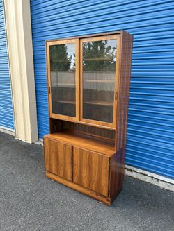 Mid Century Modern Danish Rosewood Hutch By Poul Hundevad