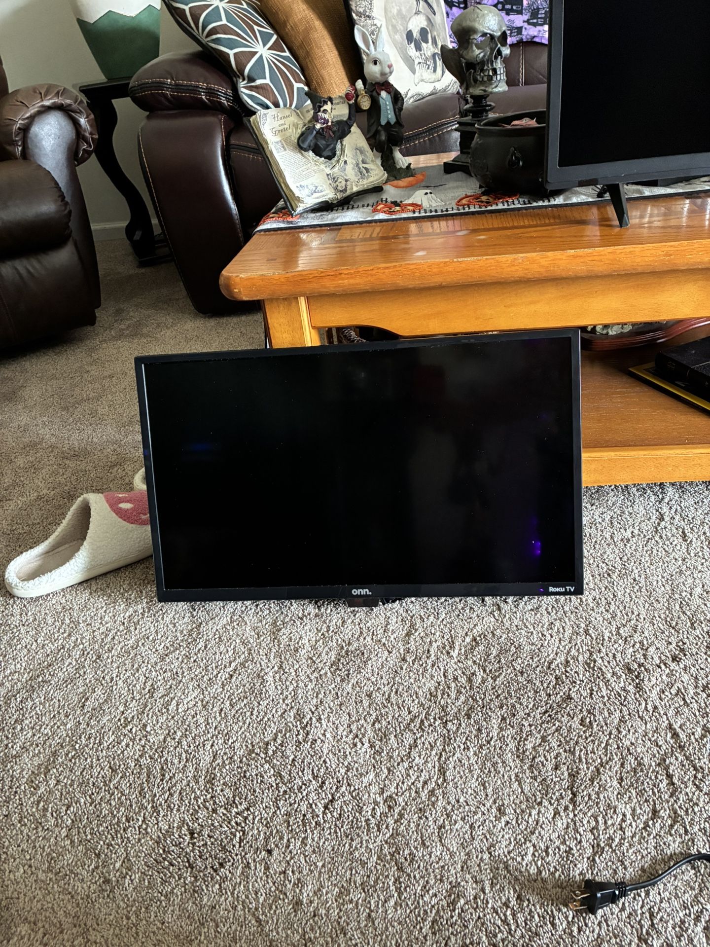 Two 24 Inch Smart TVs 