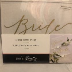 Bride & groom table place cards, White and Gold card box,