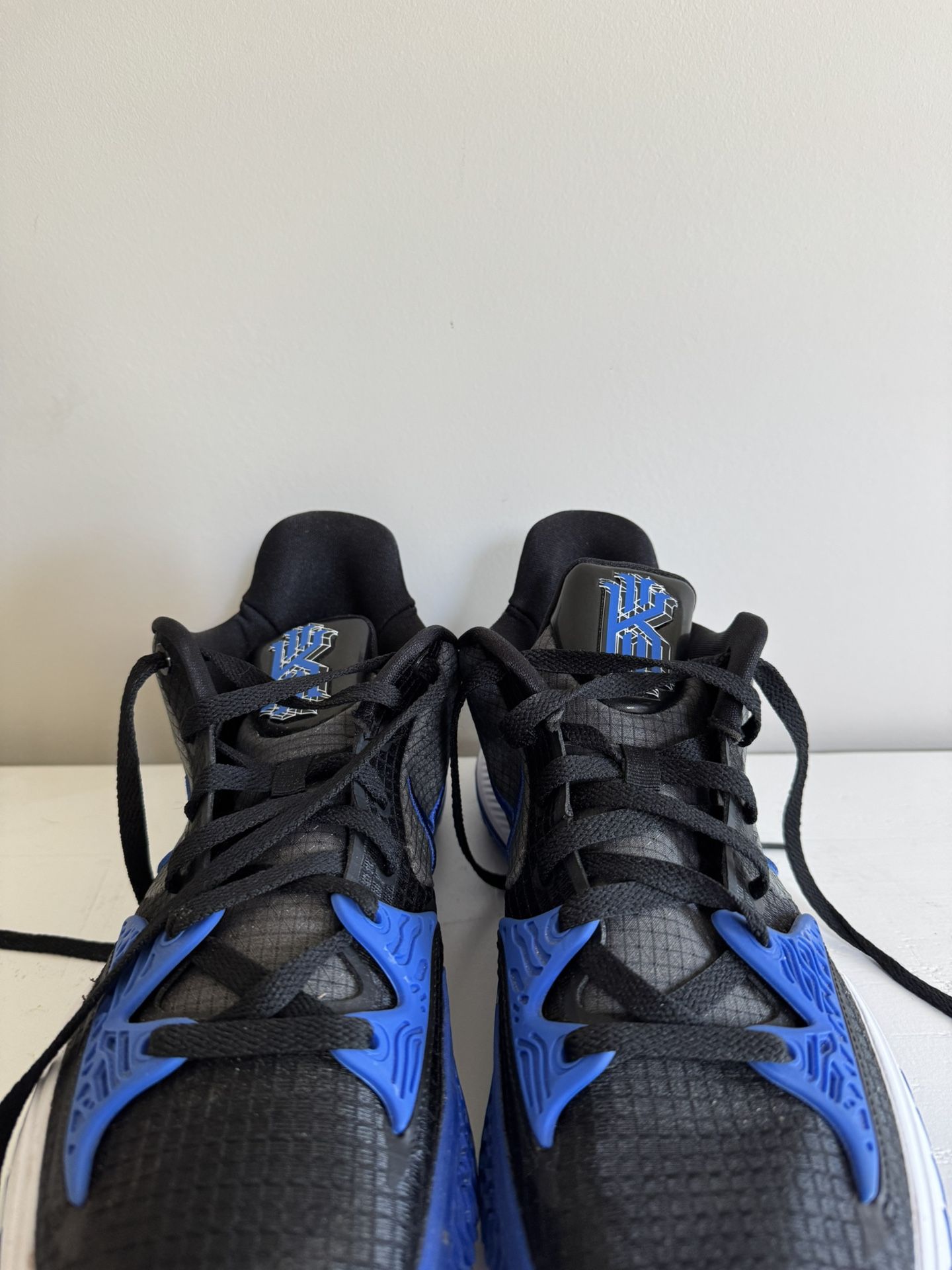 Nike Kyrie Low 4 TB Black Game Royal Blue White Mens Sz 10.5