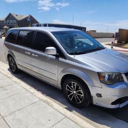 2017 Dodge Caravan/Grand Caravan