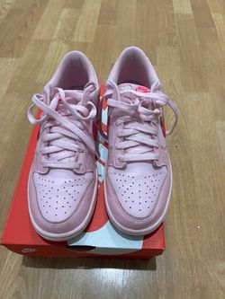 Nike Dunks ( Size 7y/Womens 8.5)