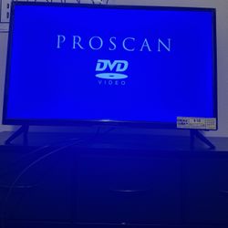 Proscan 32” Tv With Built In DVD Player 