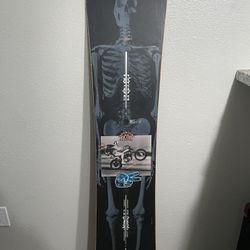 164 Snowboard Burton