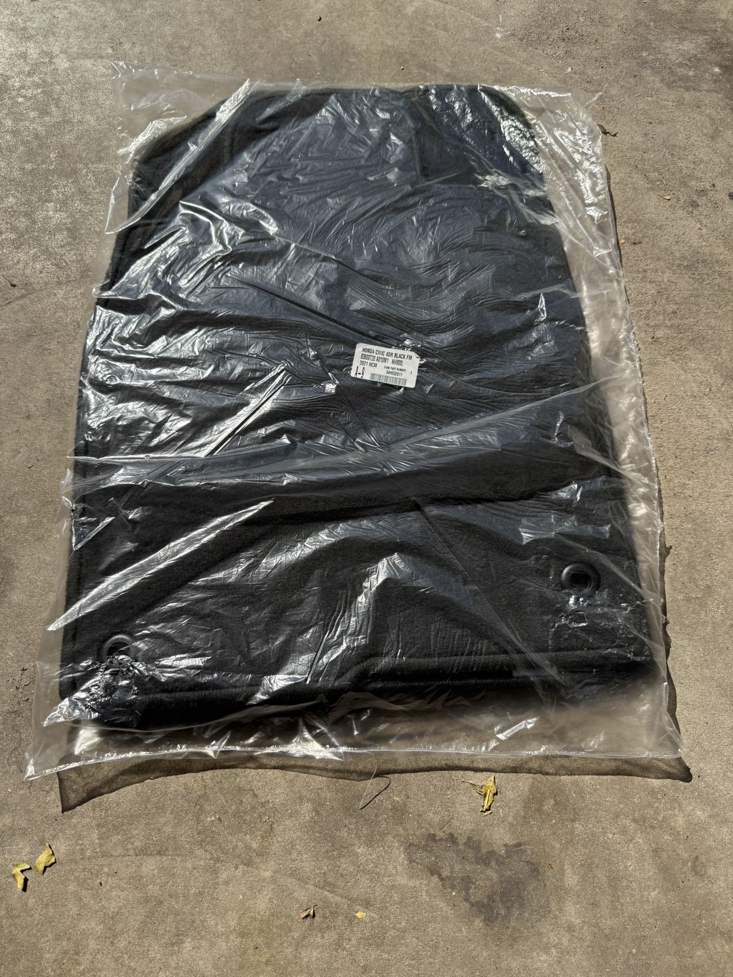 Brand New OEM Floor Mats – 2024 Honda Civic