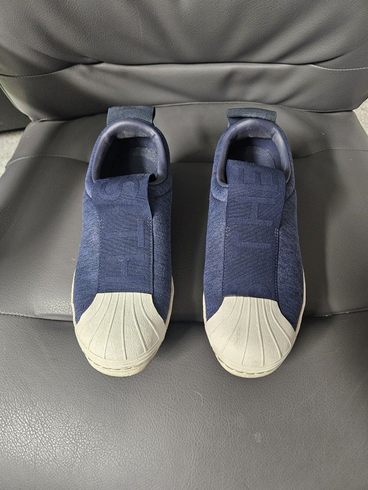 Adidas - Shell Toes - Women Size 7 - Blue Navy
