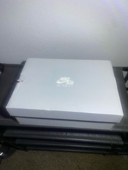 Air Force 1 size 7 US