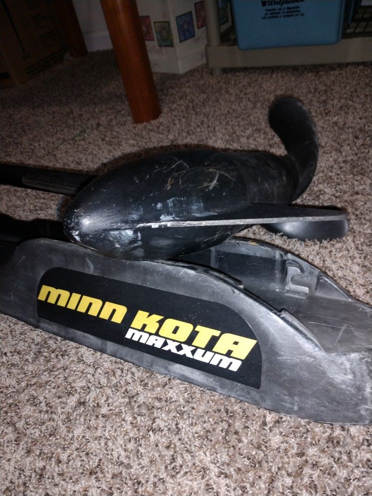 Minn Kota maxxum 65 lb thrust bow mount trolling motor