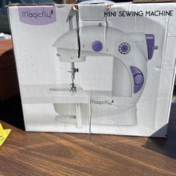 Mini Sewing Machine
