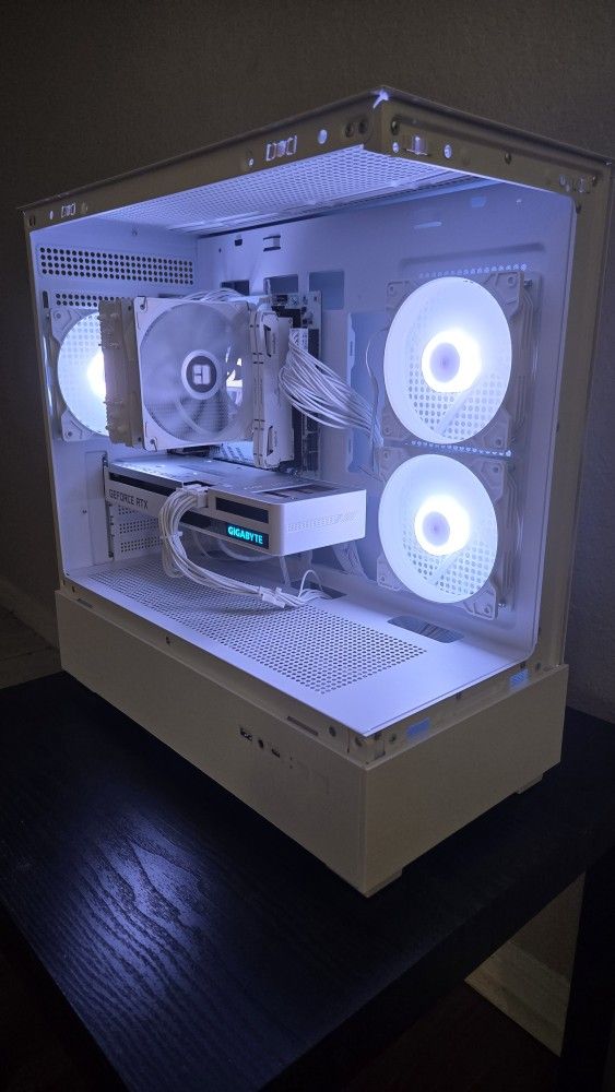 GAMING PC / RTX 3060TI / RYZEN 7 3700X / 32GB DDR4 / 1TB SSD