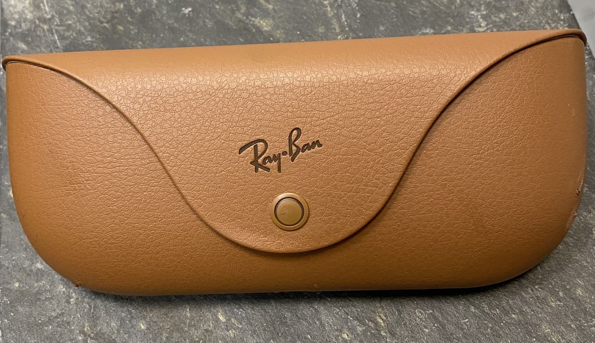 Ray-Ban’s Meta Case