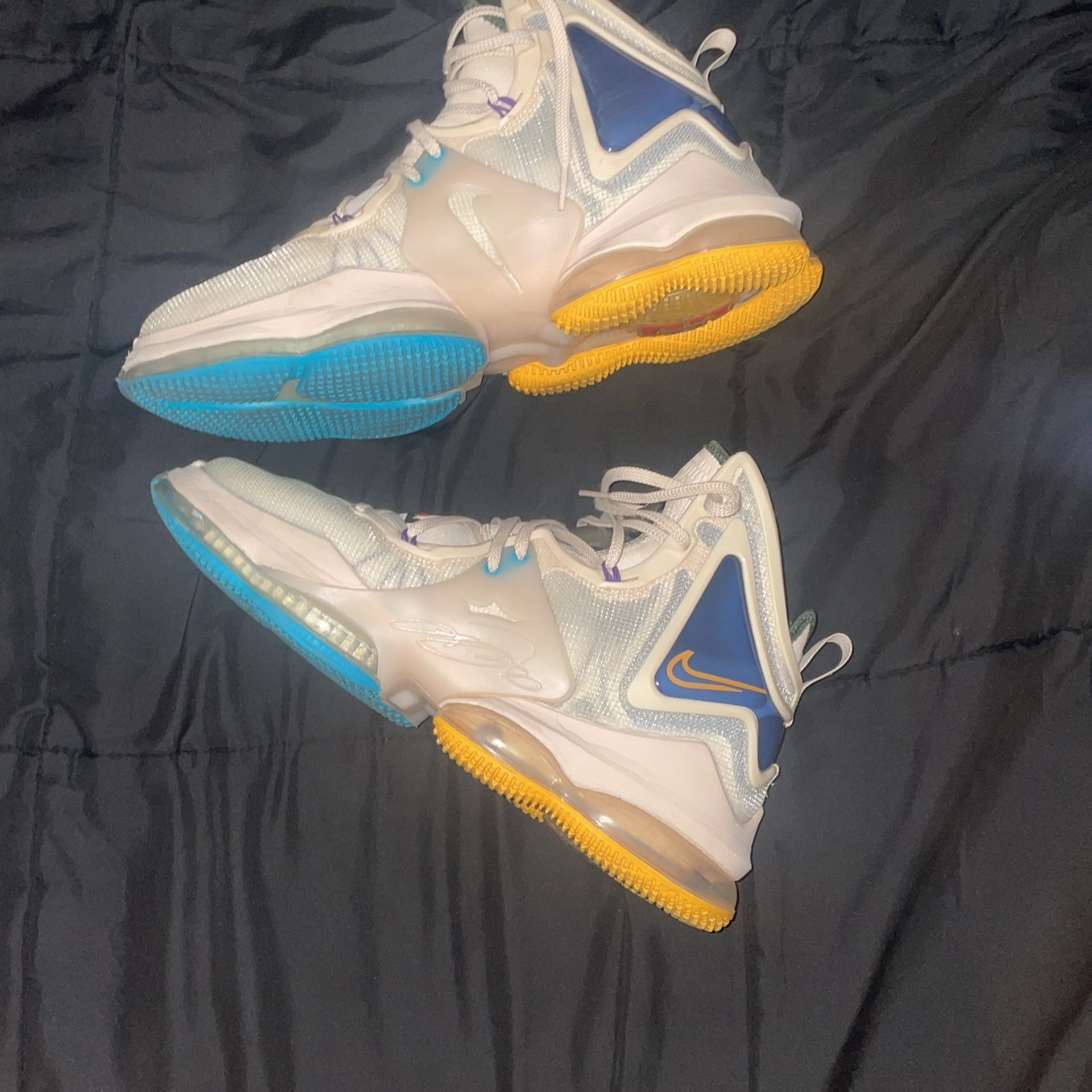 Nike LeBron 19 “Minneapolis Lakers”