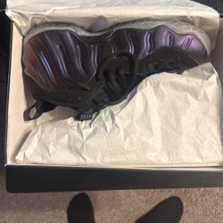 Foamposite. Egg Plant