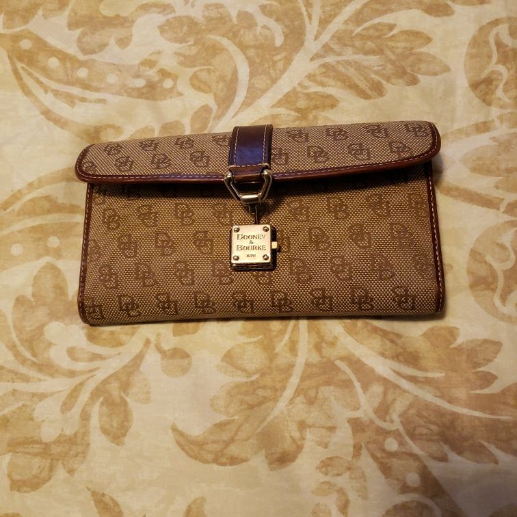 Dooney Wallet Now 25.00