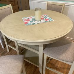 High Top Beautiful Table With 4 Cushioned Matching Chairs