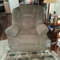 Rocker Recliner 