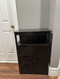 Cabinet *URGENT MUST GO TODAY*