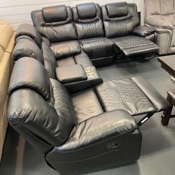 *Ad Special*---Santiago Mature Black Leather Reclining 3 Piece Sets---Delivery And Easy Financing Available👌