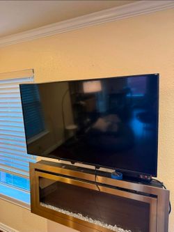 50 INCH TV