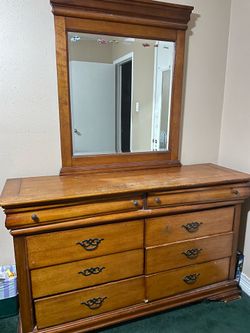 Wood dresser