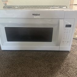 Microwave Like New 