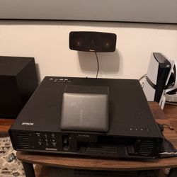 UST Projector Epson EH LS500 B