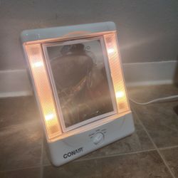 Conair Lighted Make up Mirror 