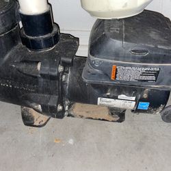 Used and new swimming pool equipment 