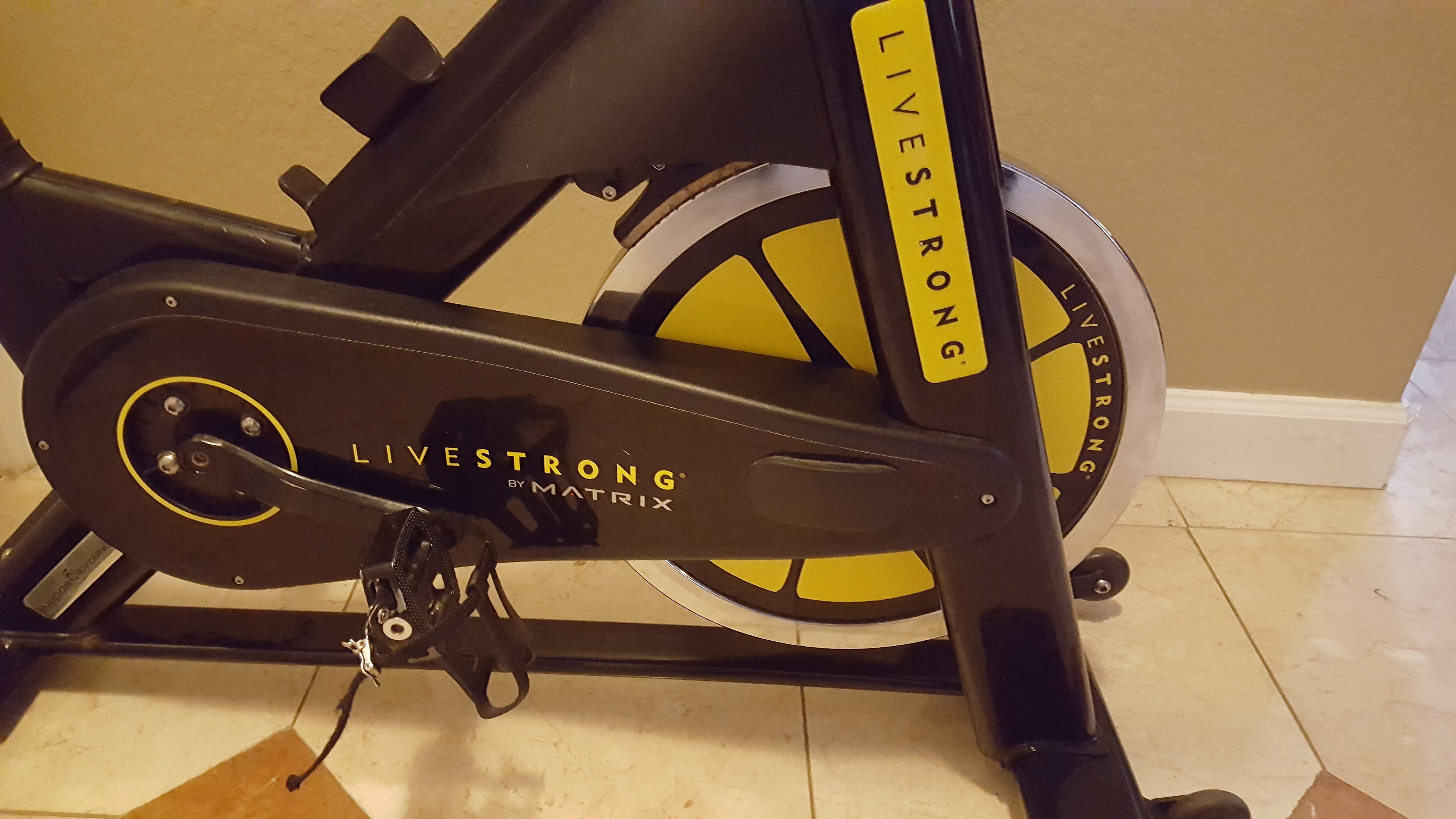 Matrix Livestrong E series commercial spinning exercise bike for