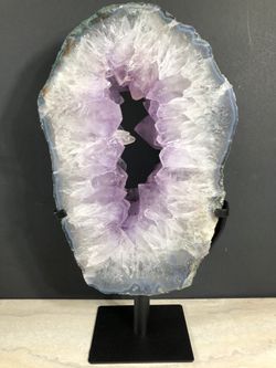 Amethyst portal w calcite