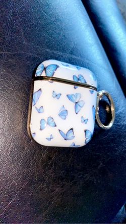 White And Blue Butterflies AirPod Case 