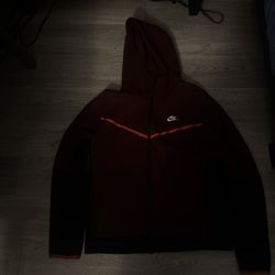 Nike Tech