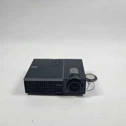 Dell DLP Projector 1024 x 768 XGA 2,000 Lumens DLP Projector M209X