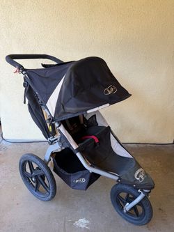 BOB Revolution Single Jogging Stroller – Black $220 OBO