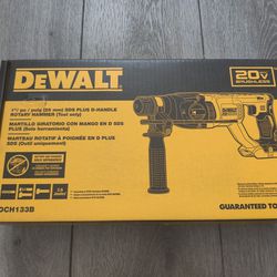 DEWALT 20V Max XR Rotary Hammer Drill

NEW!! 

Model DCH133B sells for over $229 in stores

Tool only 

Hablo español 