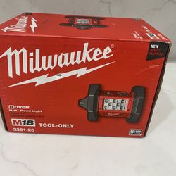 Milwaukee M18 Flood Light 