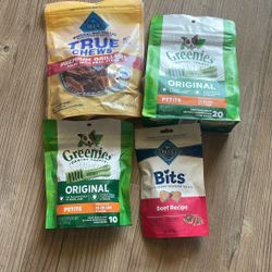 BLUE BUFFALO AND GREENIES DENTAL TREATS