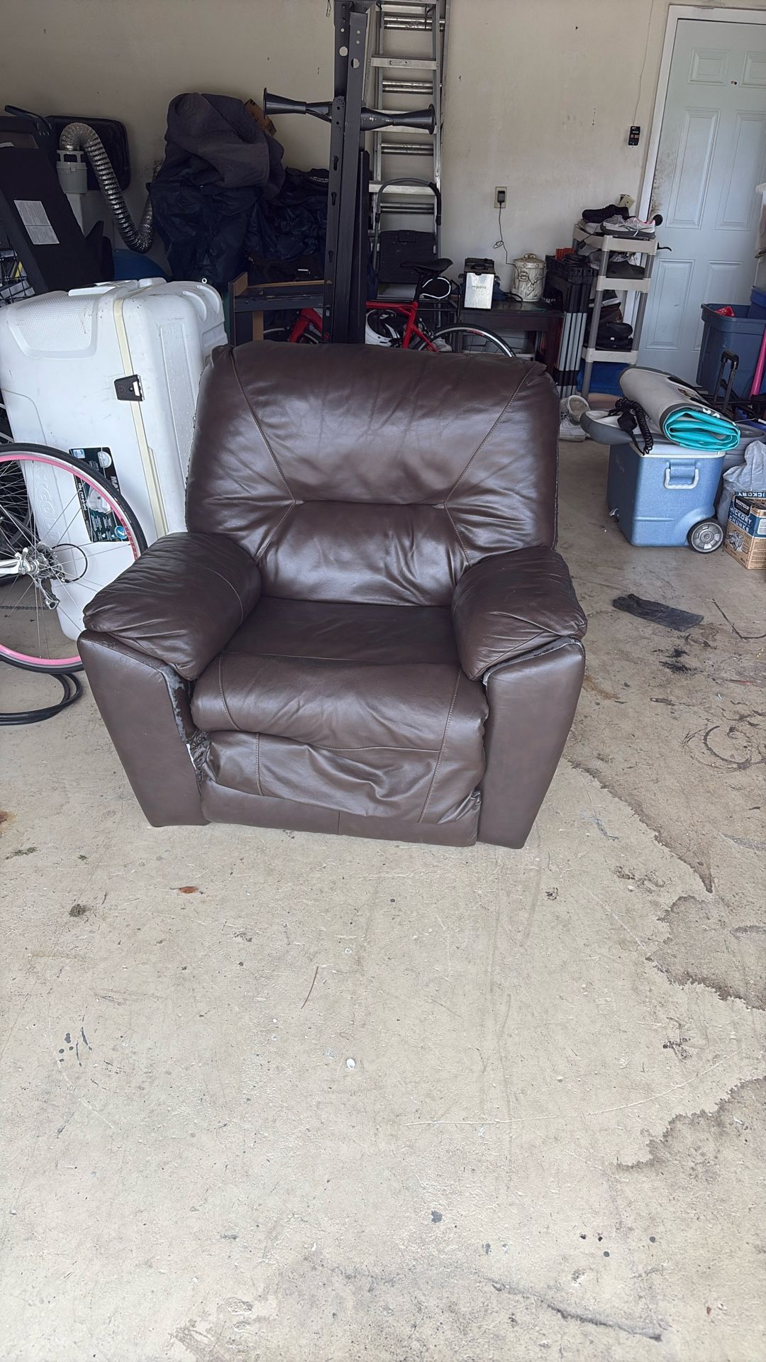 Free Recliner