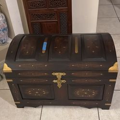 Captain Box / Treasure Chest 