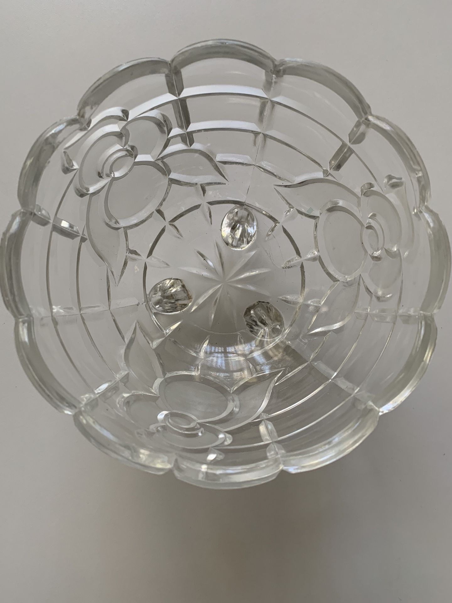 Chrystal Bowl On 3 Legs.
