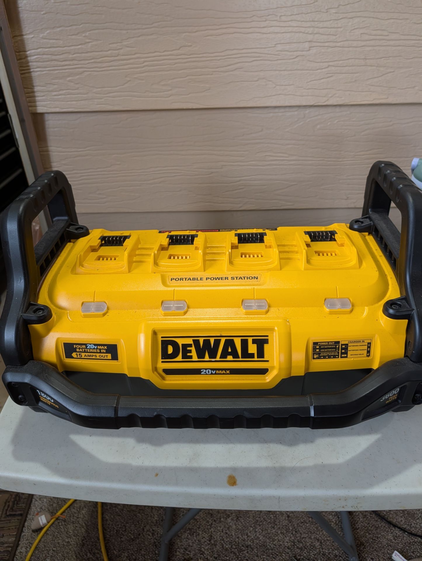 DeWalt Multi-Battery Charger