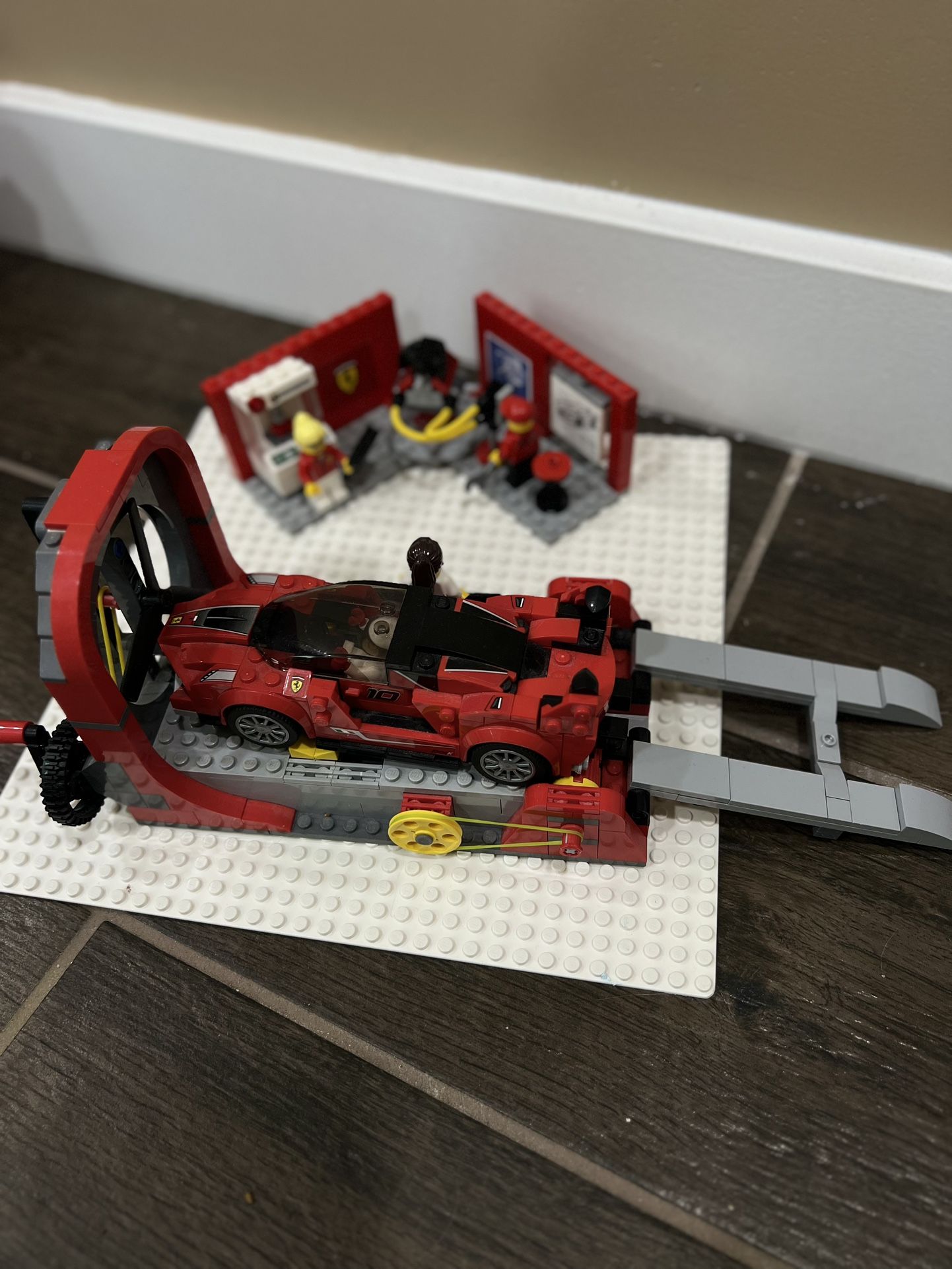 LEGO Speed Champions Ferrari FXX K Development 75882