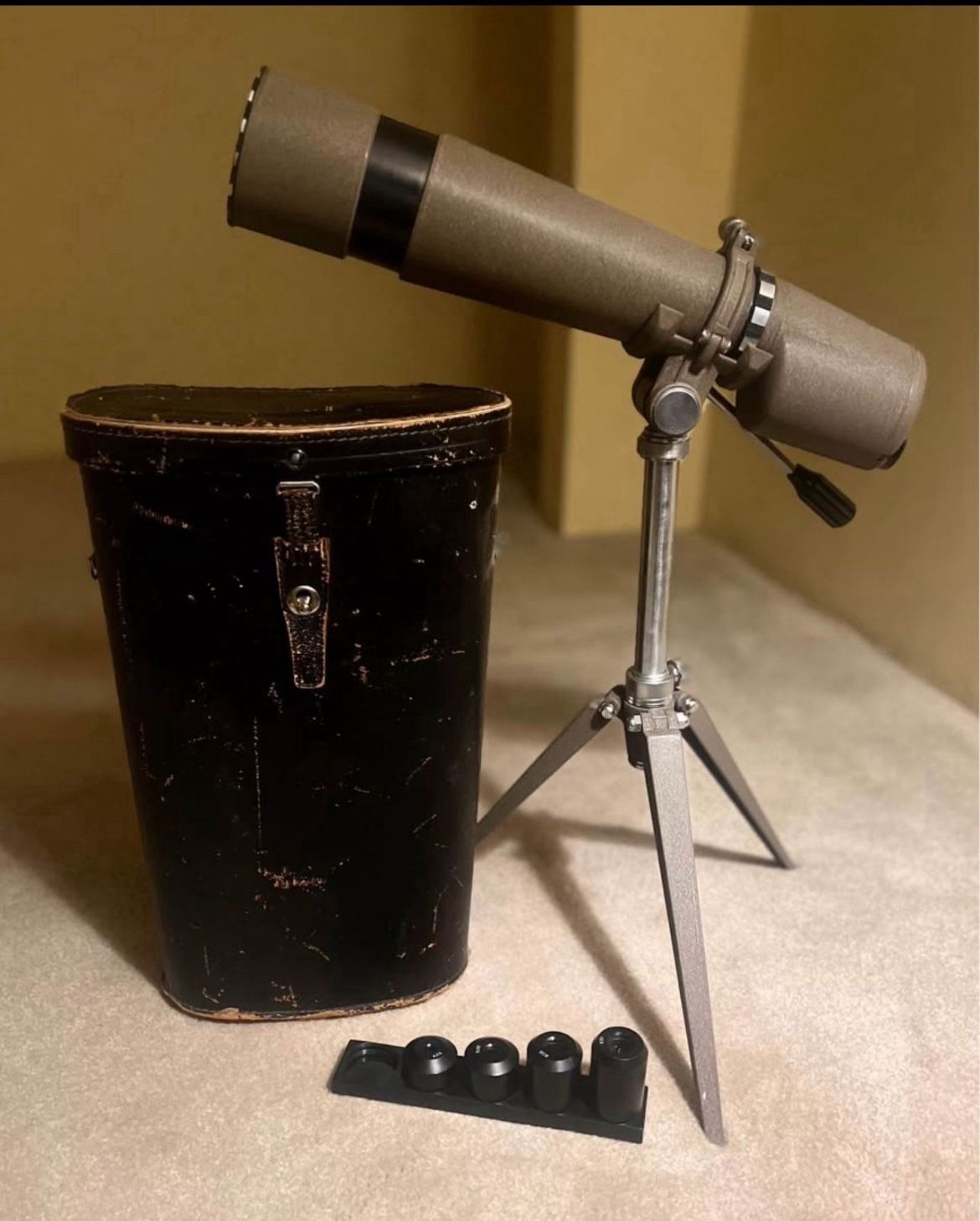 Vintage Model 821 Swift Spotting Scope