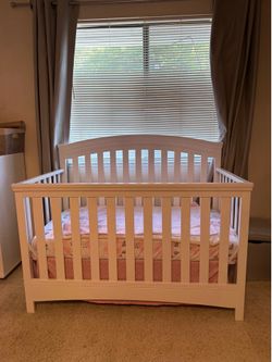 Delta 4 in 1 Convertible Crib