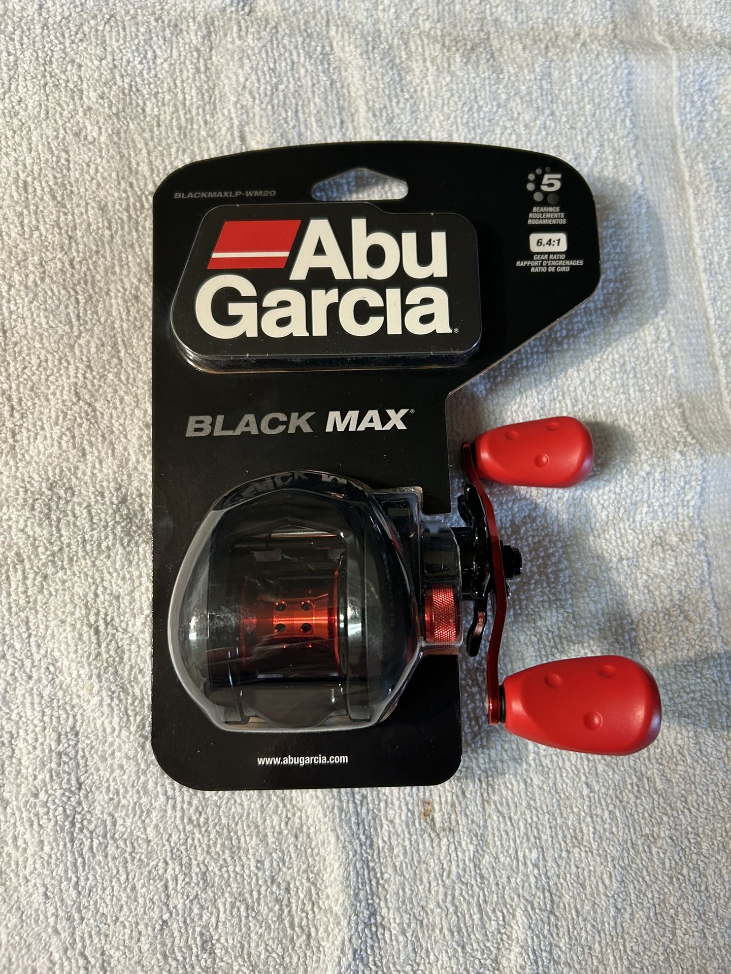 Abu Garcia Black Max Fishing Reel NEW