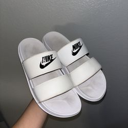 Nike Sandals 9 Women And Rings ‼️