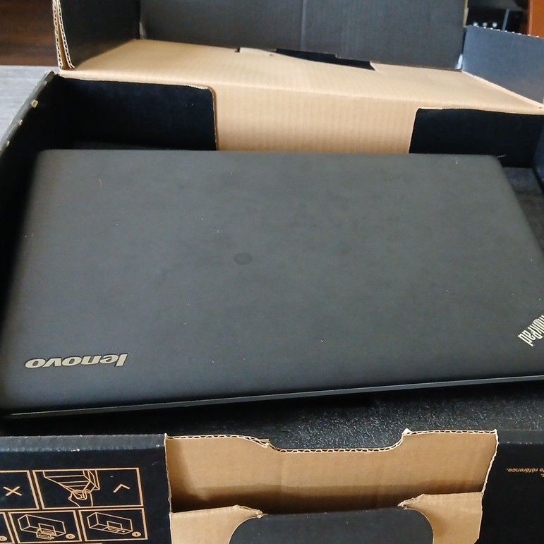 Lenovo ThinkPad 540 [Exterior Damage Working