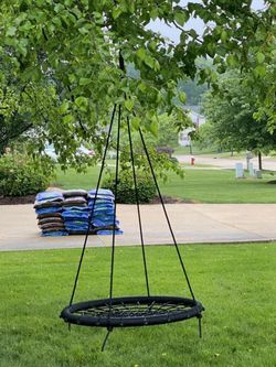 Webbed Net Swing