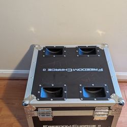 Chauvet Freedom Charge 8 Road Case with Charging